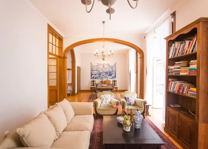 Classic Lisbon Downtown Apartment