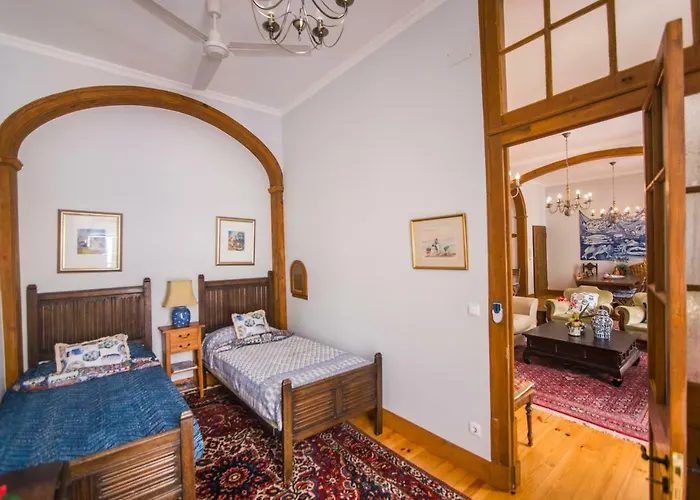 Classic Lisbon Downtown Apartment